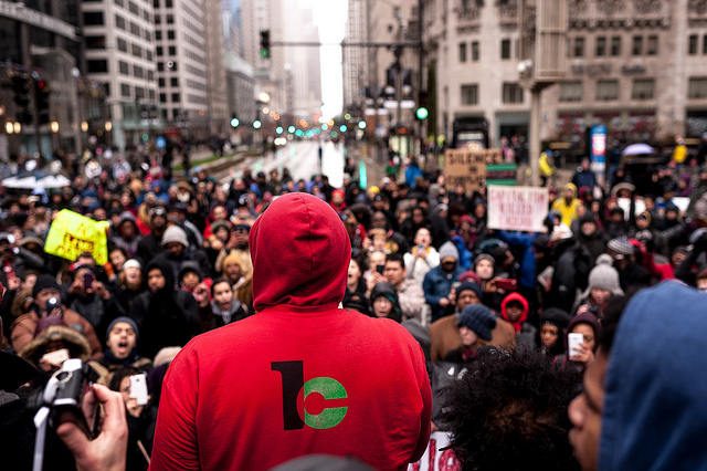 Protest march for Laquan McDonald on the Magnificent Mile, Chicago (November 27, 2015). Photo via Flickr.